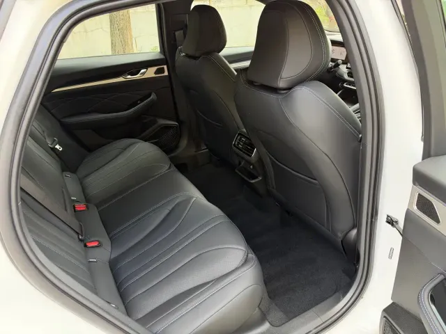 Geely Xingrui — Фото автомобиля 8