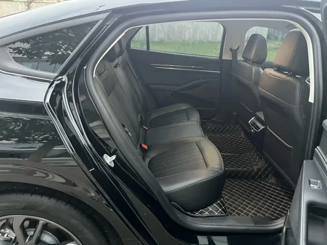 Ford Mondeo — Фото автомобиля 12