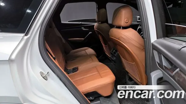 Audi Q5 45 TFSI quattro Premium — Фото автомобиля 12