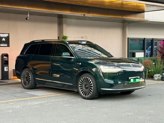Фотография автомобиля — Aito M9