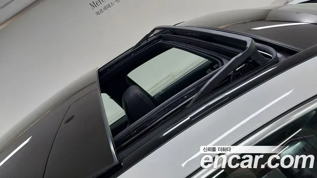 Mercedes-Benz GLE-Class — Фото автомобиля 12