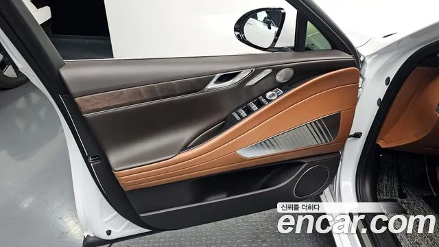 Genesis G80 Electrified G80 (RG3) — Фото автомобиля 20