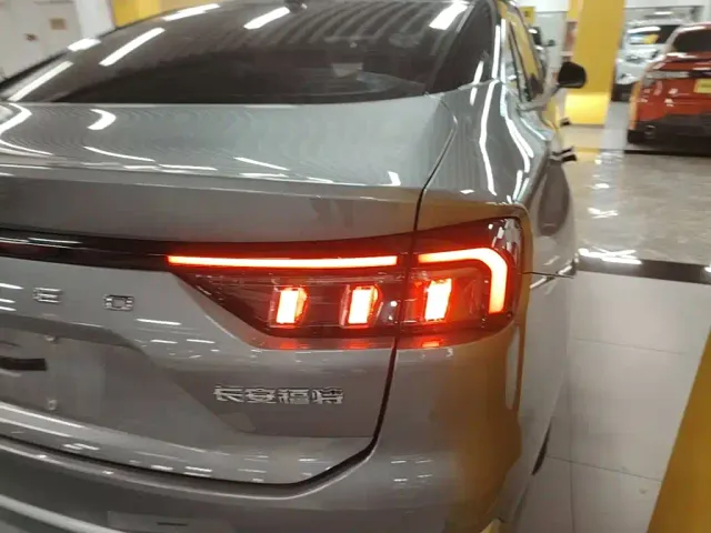 Ford Mondeo — Фото автомобиля 7