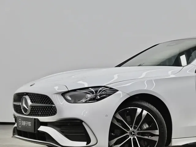 Mercedes-Benz C-Class — Фото автомобиля 23