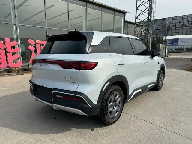 BYD Yuan UP — Фото автомобиля 11