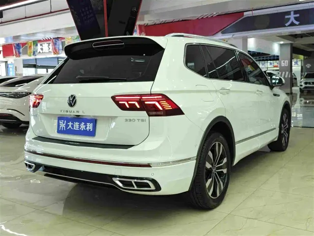 Volkswagen Tiguan L — Фото автомобиля 17