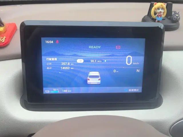 Wuling Hongguang Mini EV — Фото автомобиля 14