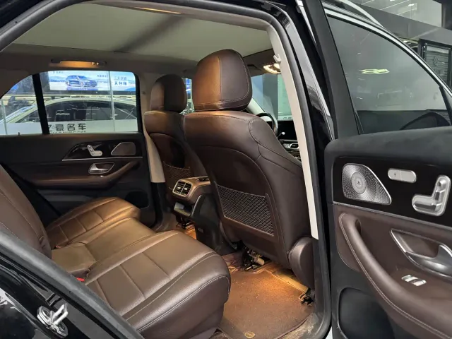 Mercedes-Benz GLE-Class — Фото автомобиля 11