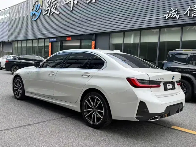 BMW 3 Series — Фото автомобиля 6