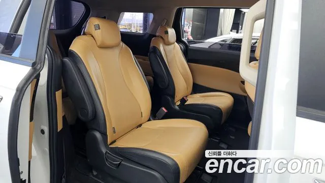 Kia Carnival 4th Gen — Фото автомобиля 18