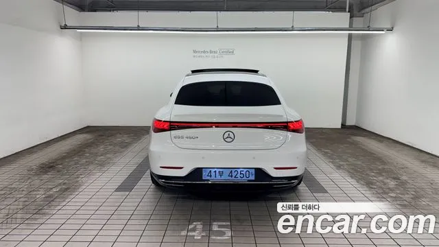 Mercedes-Benz EQS — Фото автомобиля 4