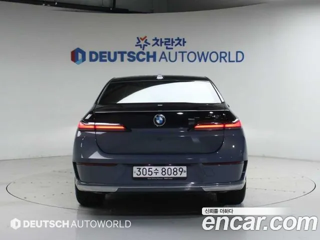 BMW 7-Series 7 серия (G70) 740i sDrive Design Pure Excellence — Фото автомобиля 4