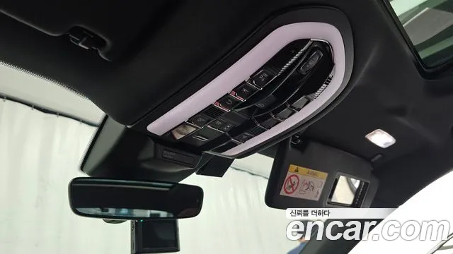 Porsche Macan — Фото автомобиля 24
