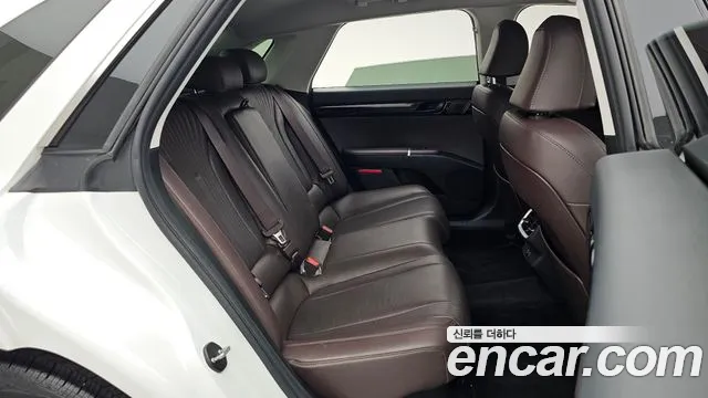 Hyundai Grandeur GN7 — Фото автомобиля 12