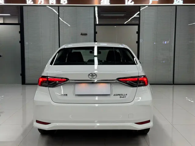 Toyota Corolla — Фото автомобиля 20