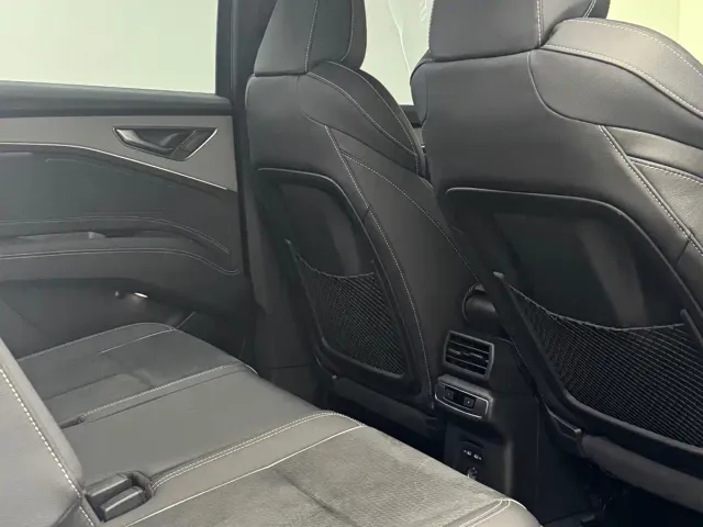 Audi Q5 e-tron — Фото автомобиля 17
