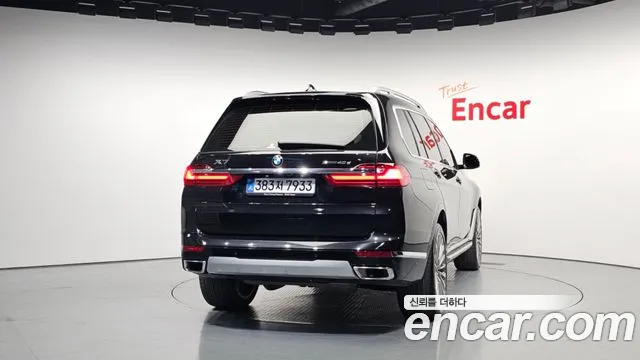 BMW X7 — Фото автомобиля 4