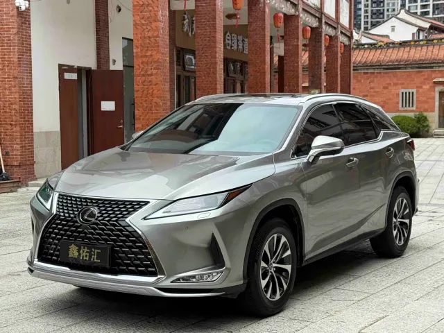 Lexus RX — Фото автомобиля 3