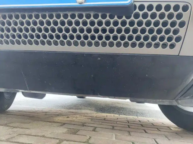 Land Rover Defender — Фото автомобиля 10