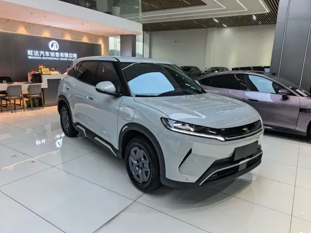 BYD Yuan UP — Фото автомобиля 3
