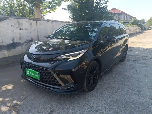 Фотография автомобиля — Toyota Granvia