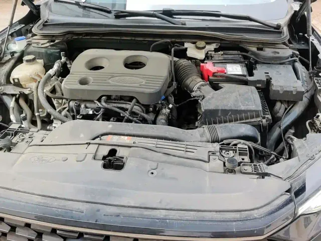Ford Mondeo — Фото автомобиля 10