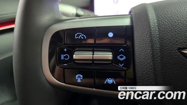 Genesis GV70 2.5T Бензин 2WD — Фото автомобиля 13