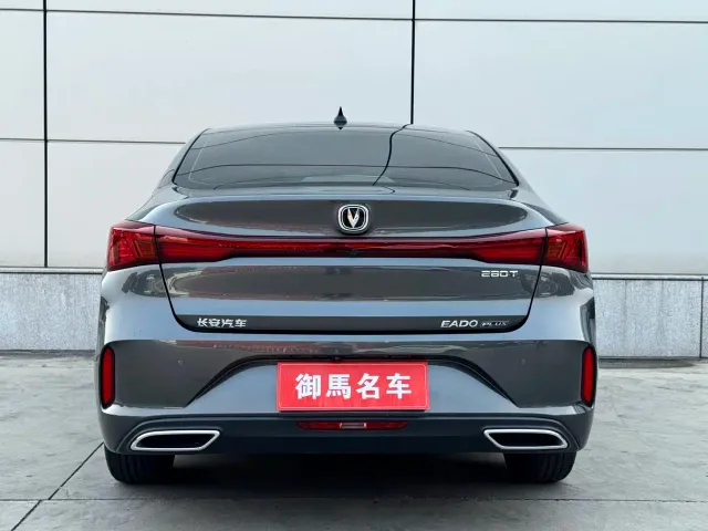 Changan Eado — Фото автомобиля 5