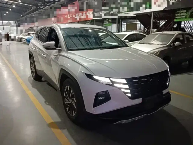 Hyundai Tucson — Фото автомобиля 3