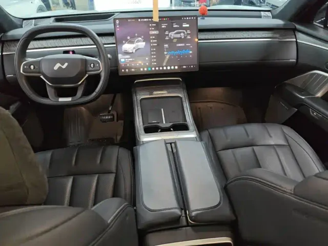 Onvo L90 — Фото автомобиля 9