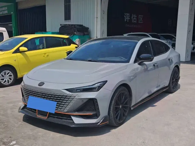 Фотография автомобиля — Changan UNI-V