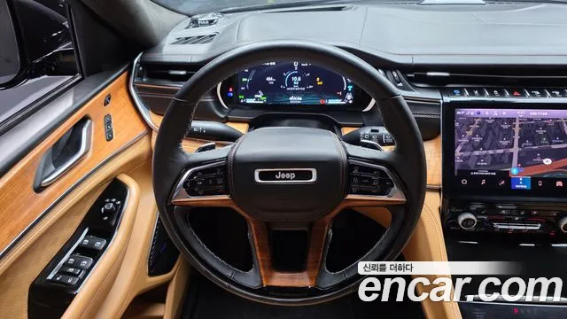Jeep Cherokee WL — Фото автомобиля 13
