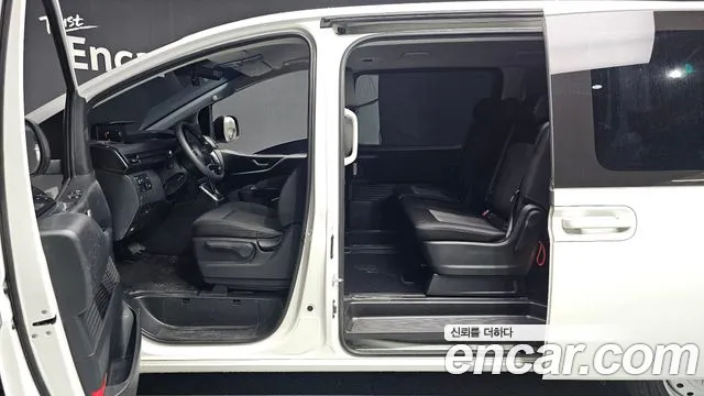 Hyundai Staria Staria Tourer 11 мест — Фото автомобиля 9