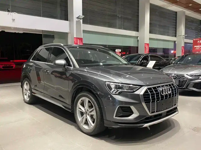 Audi Q3 — Фото автомобиля 3