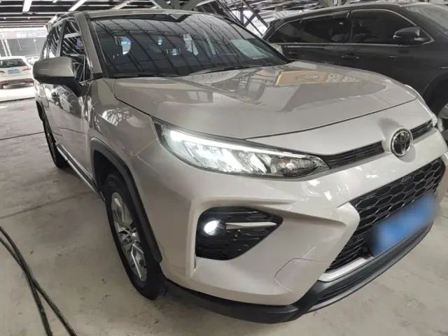 Toyota Wildlander — Фото автомобиля 3