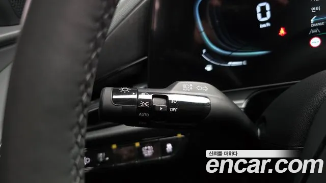 Kia Niro The All New — Фото автомобиля 23