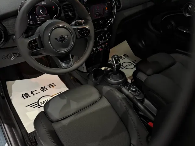 MINI Hatch — Фото автомобиля 9