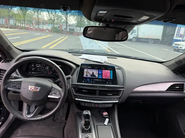 Cadillac CT5 — Фото автомобиля 11