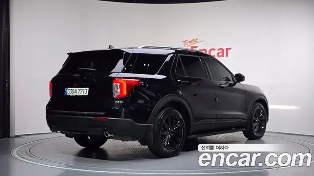 Ford Explorer Generation 6 — Фото автомобиля 2