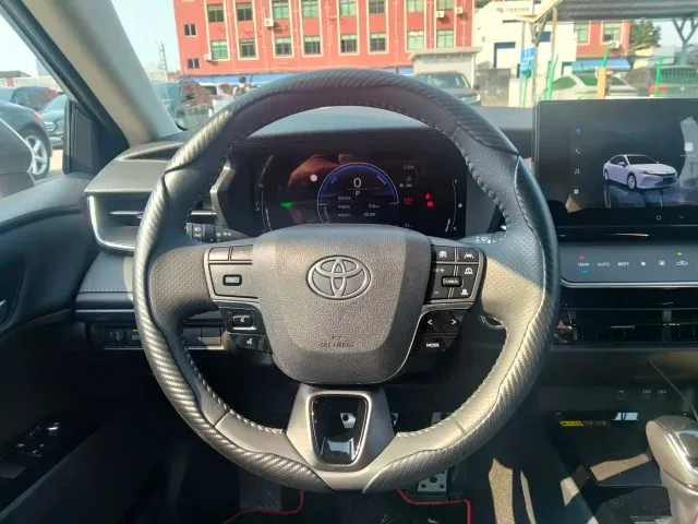 Toyota Camry — Фото автомобиля 13
