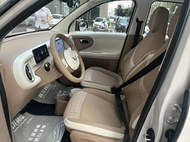 Wuling Hongguang Mini EV — Фото автомобиля 11
