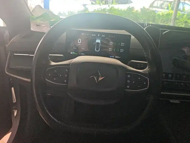 Dongfeng eπ 007 — Фото автомобиля 15