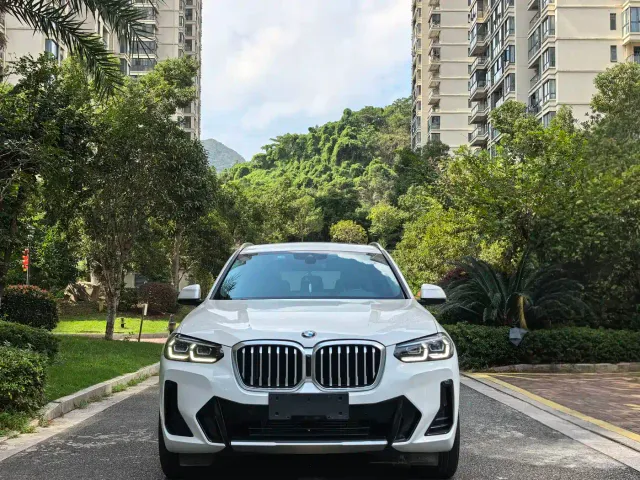 BMW X3 — Фото автомобиля 2