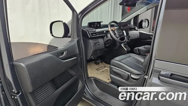 Hyundai Staria — Фото автомобиля 15