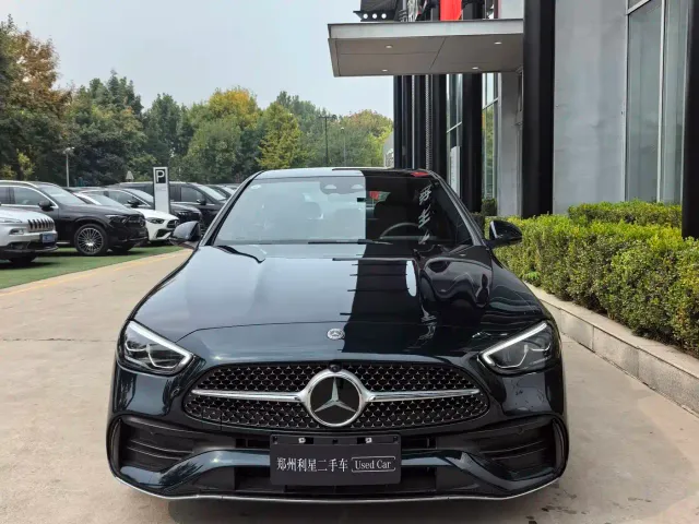 Mercedes-Benz C-Class — Фото автомобиля 3