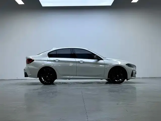 BMW 1 Series — Фото автомобиля 6