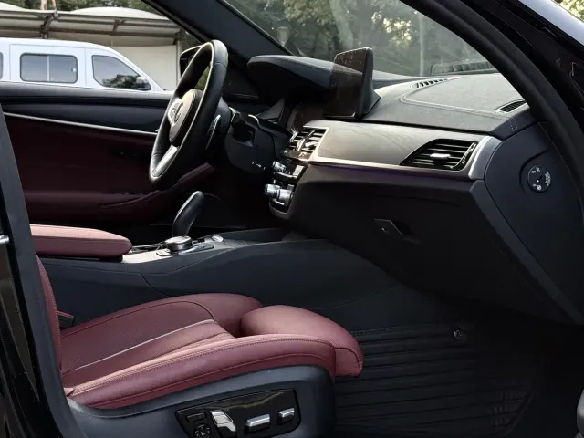 BMW 5 Series — Фото автомобиля 9