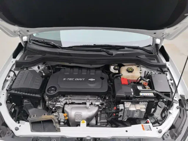 Chevrolet Monza — Фото автомобиля 6