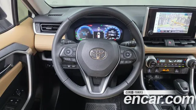 Toyota RAV4 — Фото автомобиля 15