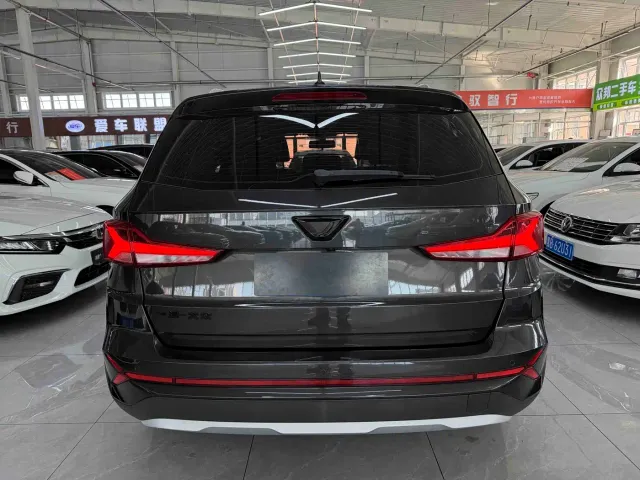 Jetta VS7 — Фото автомобиля 5